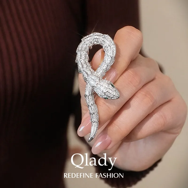QLADY Brooches Unisex-4