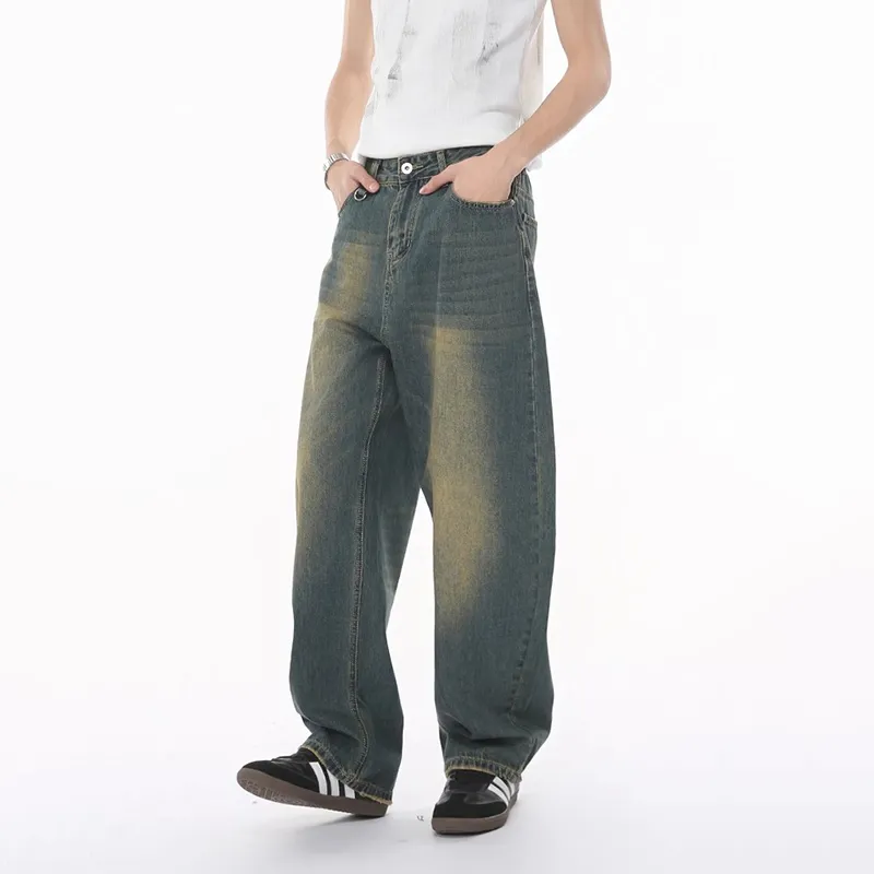 Voguo Relay Curved Knife Jeans Unisex-19