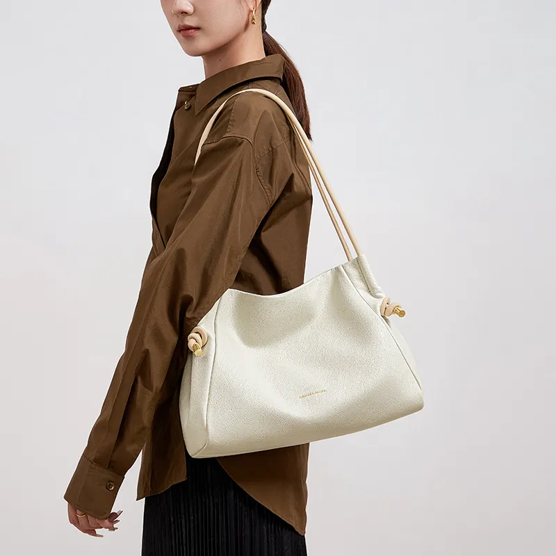 CNOLES Synthetic Leather Shoulder Bag Women's Nestlé Coffee White-4