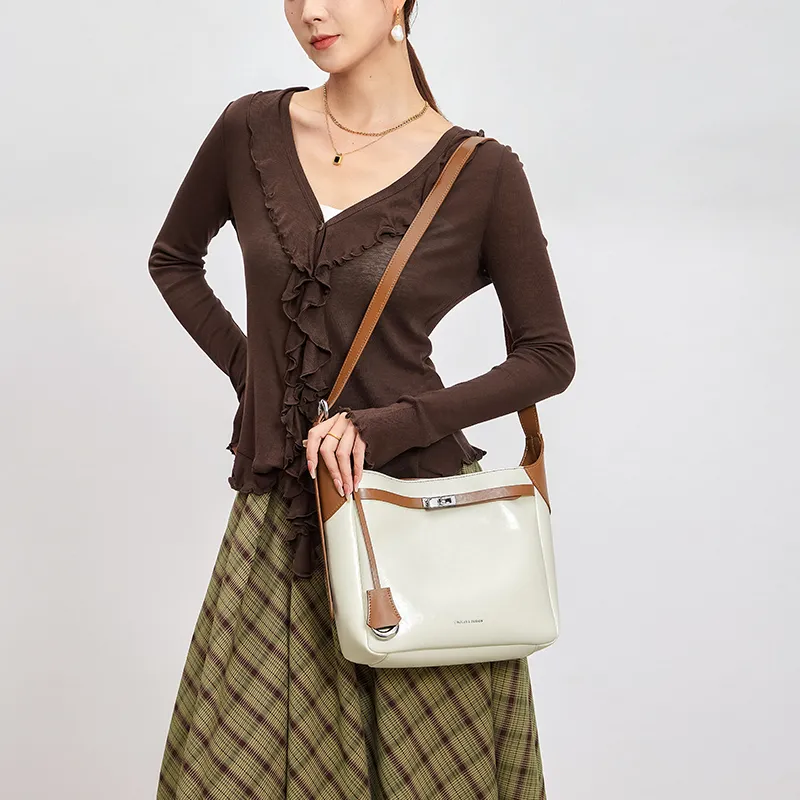 CNOLES Cow Leather Shoulder Bag Regular Women's Cream Coffee White-5