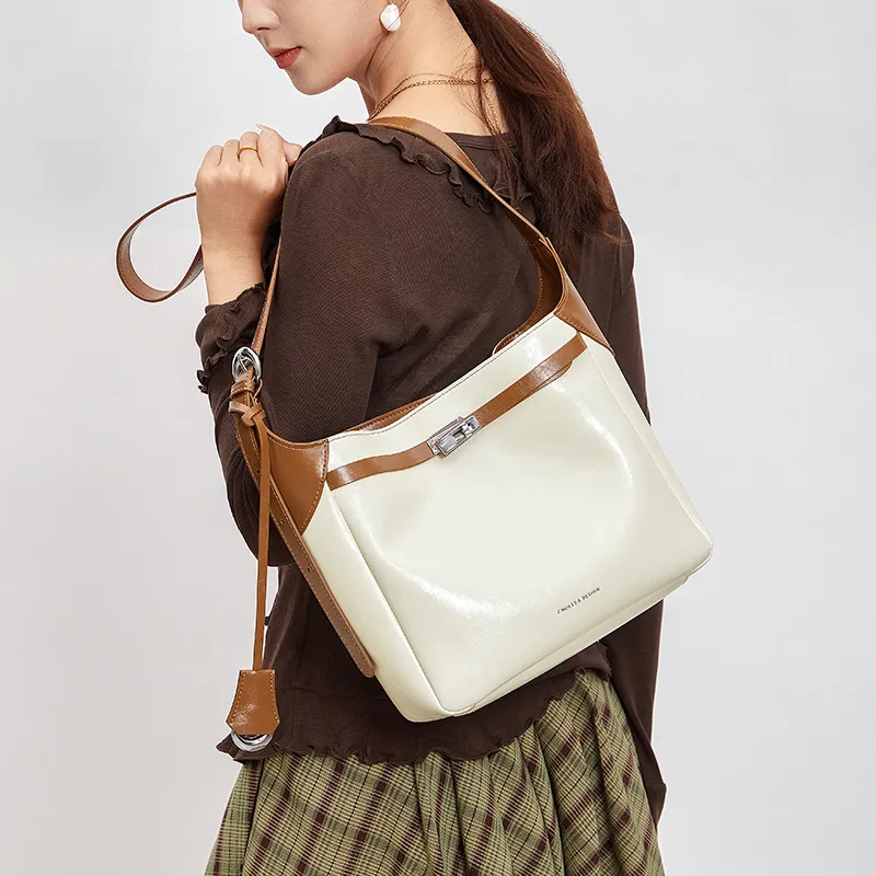 CNOLES Cow Leather Shoulder Bag Regular Women's Cream Coffee White-4