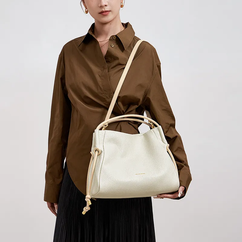 CNOLES Synthetic Leather Shoulder Bag Women's Nestlé Coffee White-5