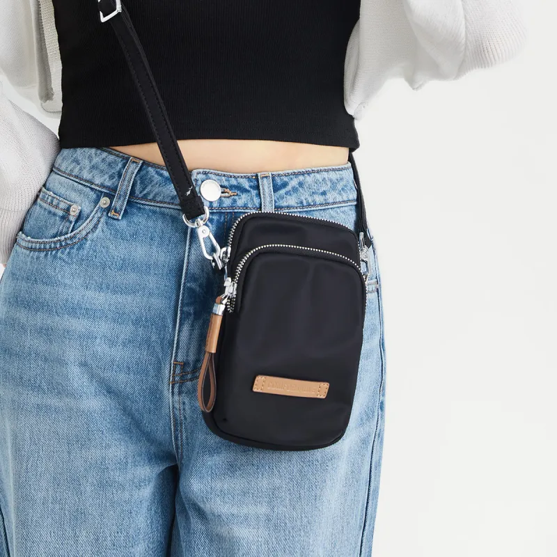 LEFF Cellphone Pouches-10