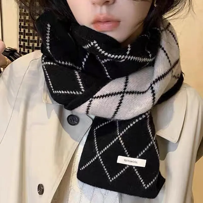 JKEM Knit Scarves Unisex-2