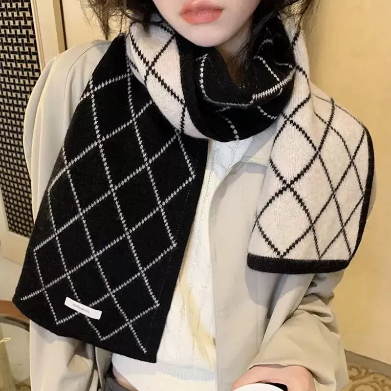 JKEM Knit Scarves Unisex-1
