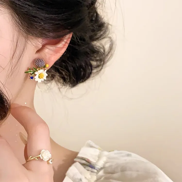 JKEM 925 Sterling Silver Stud Earrings Women's-1