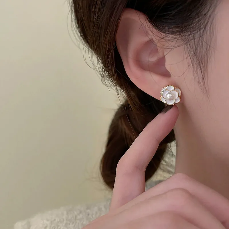 JKEM Alloy Faux Pearl Stud Earrings Unisex-1