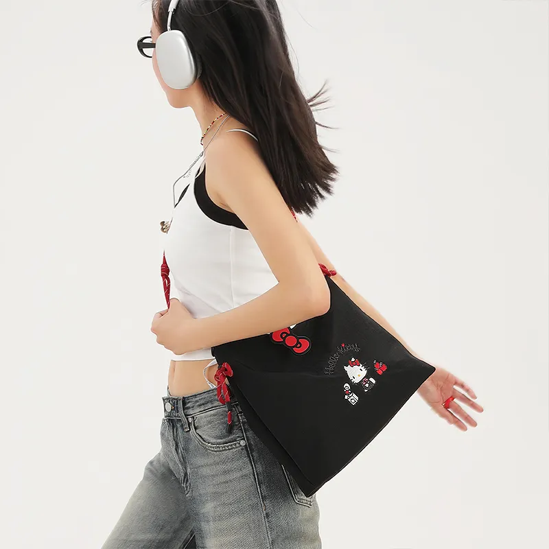 TOUTOU Hello Kitty Collaboration Hello Kitty Fabric Shoulder Bag Regular Women's Black/White-1