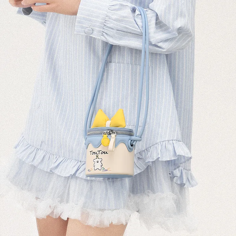 TOUTOU Maltese Collaboration Synthetic Leather Shoulder Bag Crossbody Bag Regular Women's Ice Blue-5