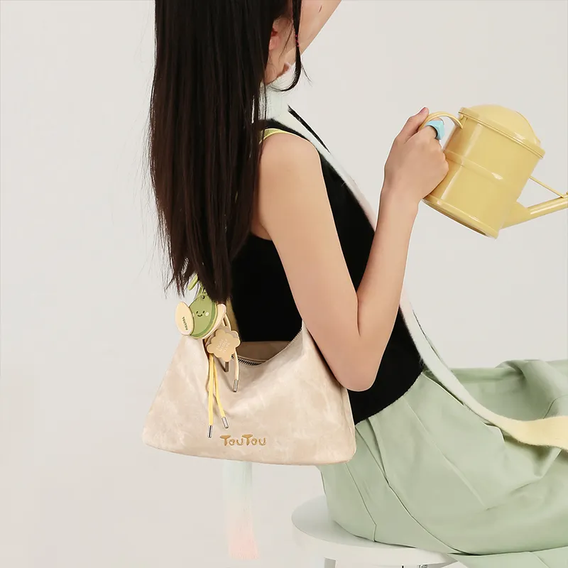 TOUTOU Synthetic Leather Shoulder Bag, Crossbody Bag Regular Women's Cream White-3