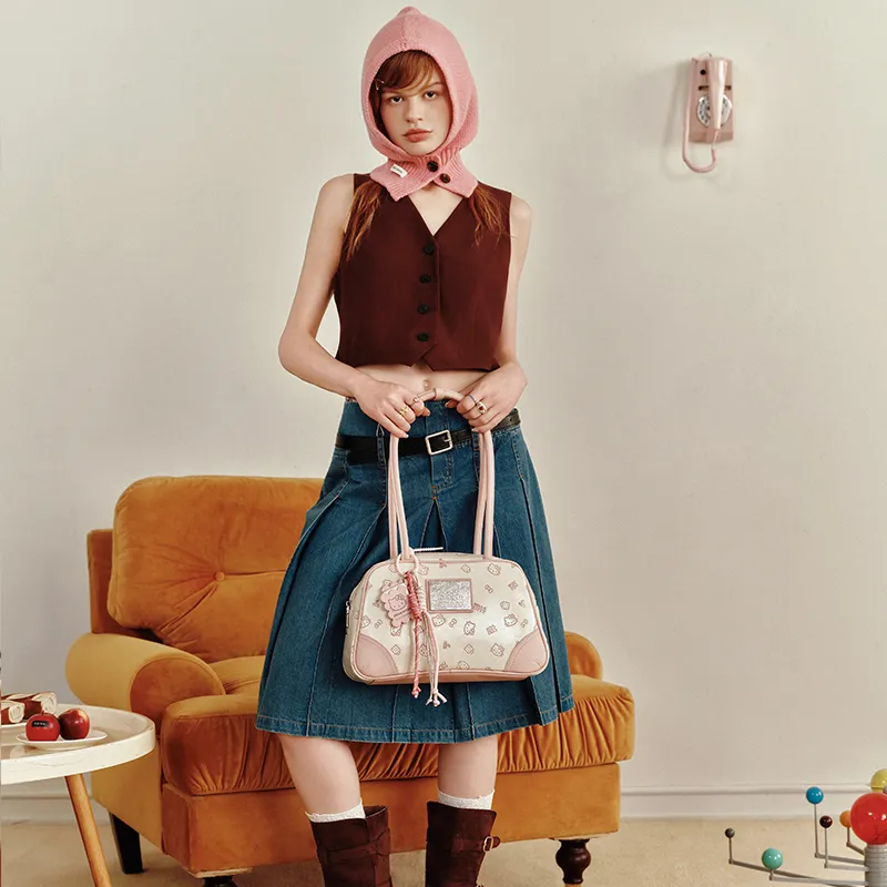 TOUTOU Hello Kitty Collaboration Hello Kitty Collection Synthetic Leather Shoulder Bag Regular Women's Cream White-3