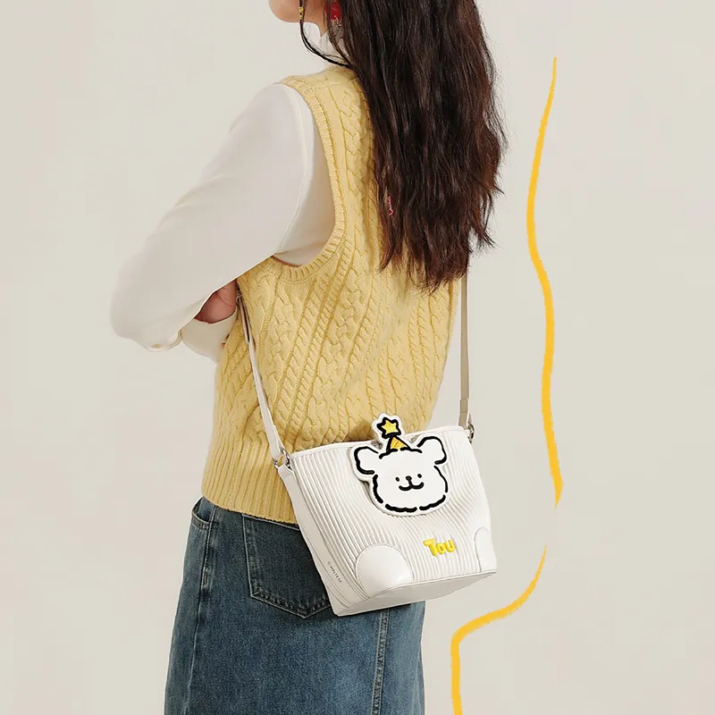 TOUTOU Maltese Collaboration PU Shoulder Bag Regular Women's WangWang White-5