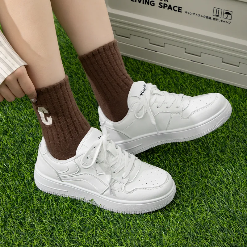 TUOPIN Cheese Milk Ice Slip-Resistant Water-Resistant Lightweight Breathable Low-Top Skateboard Shoes Milk White-5