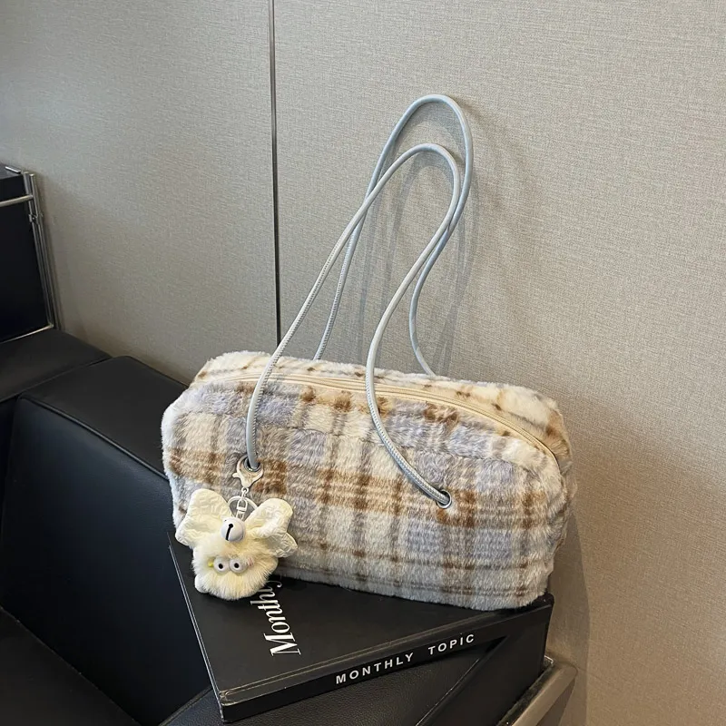 Yalu Plush Shoulder Bag Regular Women's Multicolor-14