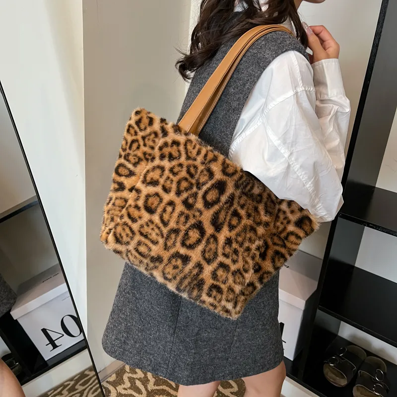 Yalu Plush Tote Bag, Shopping Bag, Shoulder Bag Regular Women's Multicolor-10