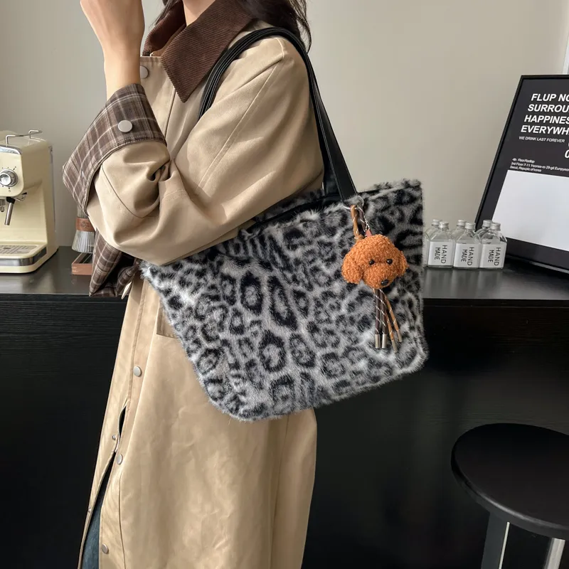 Yalu Plush Tote Bag, Shopping Bag, Shoulder Bag Regular Women's Multicolor-2