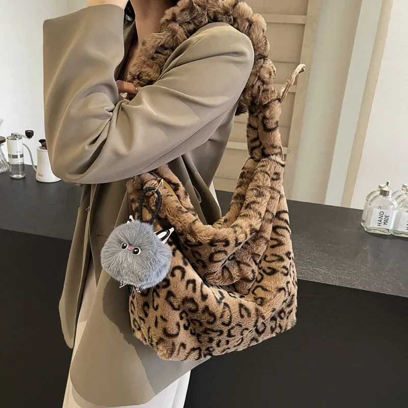Yalu Plush Shoulder Bag Regular Women's Multicolor-25