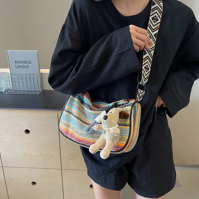 Yalu Straw Woven Shoulder Bag Regular Women's White/Black-8