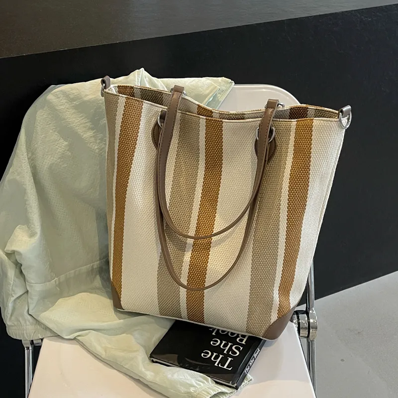 Yalu Fabric Shoulder Bag, Crossbody Bag, Handbag Regular Women's Black/Ecru/Green-11