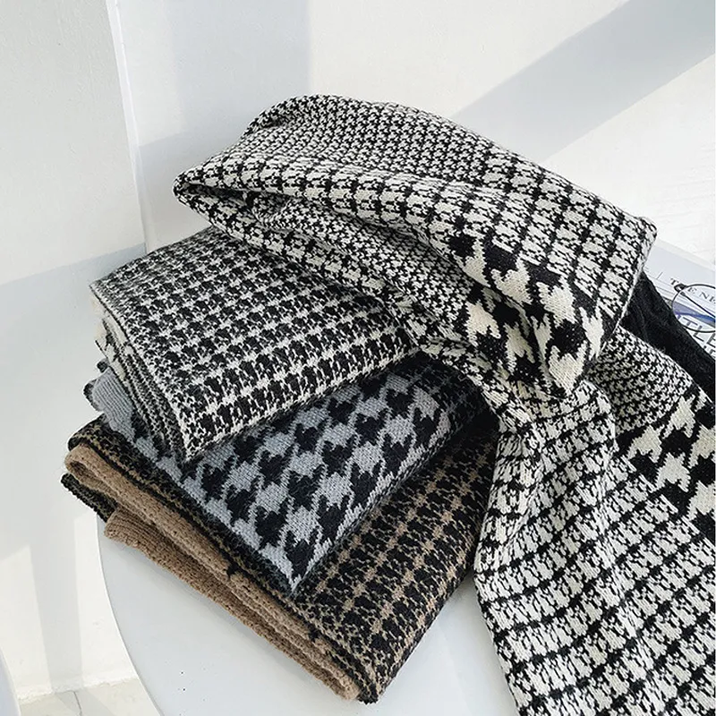EQUIPMENTELEGANT Houndstooth Scarf Unisex-7