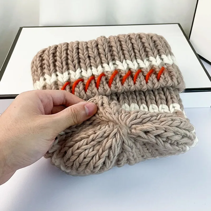 EQUIPMENTELEGANT Yarn Beanies Unisex-2