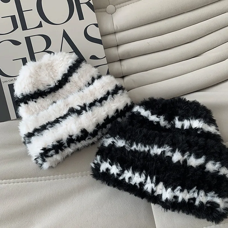 EQUIPMENTELEGANT Polyester Beanies Unisex-3
