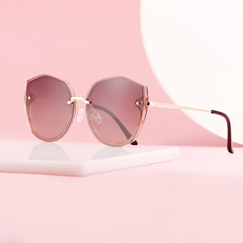 EQUIPMENTELEGANT Irregular Shape Sunglasses Unisex-9