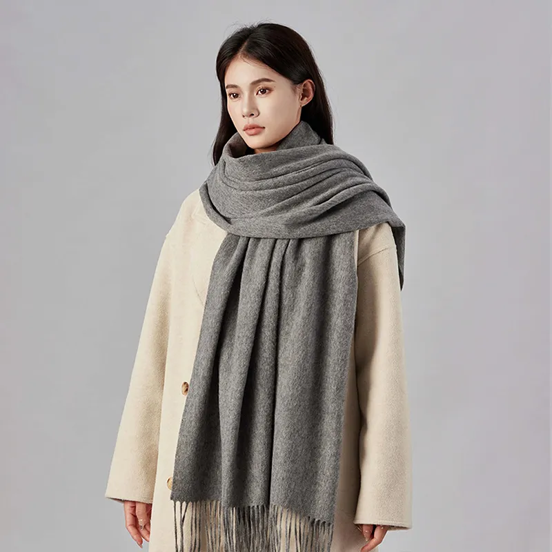EQUIPMENTELEGANT Knit Scarves Unisex-1