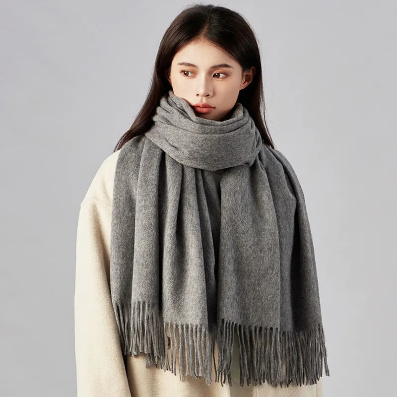 EQUIPMENTELEGANT Knit Scarves Unisex-3