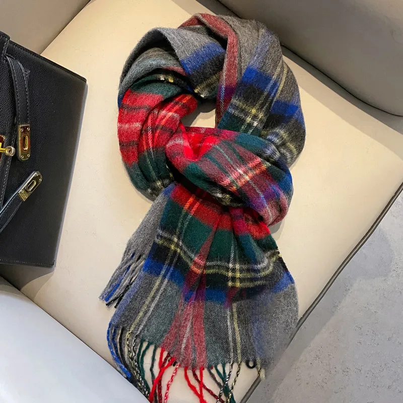 EQUIPMENTELEGANT Knit Scarves Unisex-10
