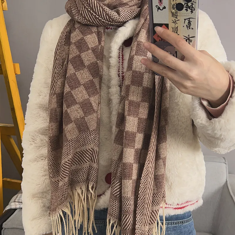 EQUIPMENTELEGANT Knit Scarves Women's-3