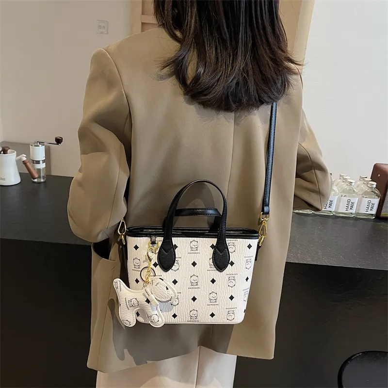 Bueno PU Basket Bag, Crossbody Bag, One Shoulder Handbag Women's Pink/Brown/Black/White & Brown/White & Black-15