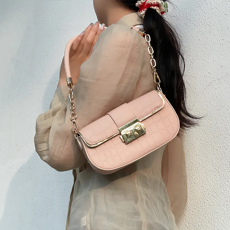 SURELAPTOP PU Chain Bag, Small Square Bag, Shoulder Bag Trumpets Women's Black/Ecru/Pink-17