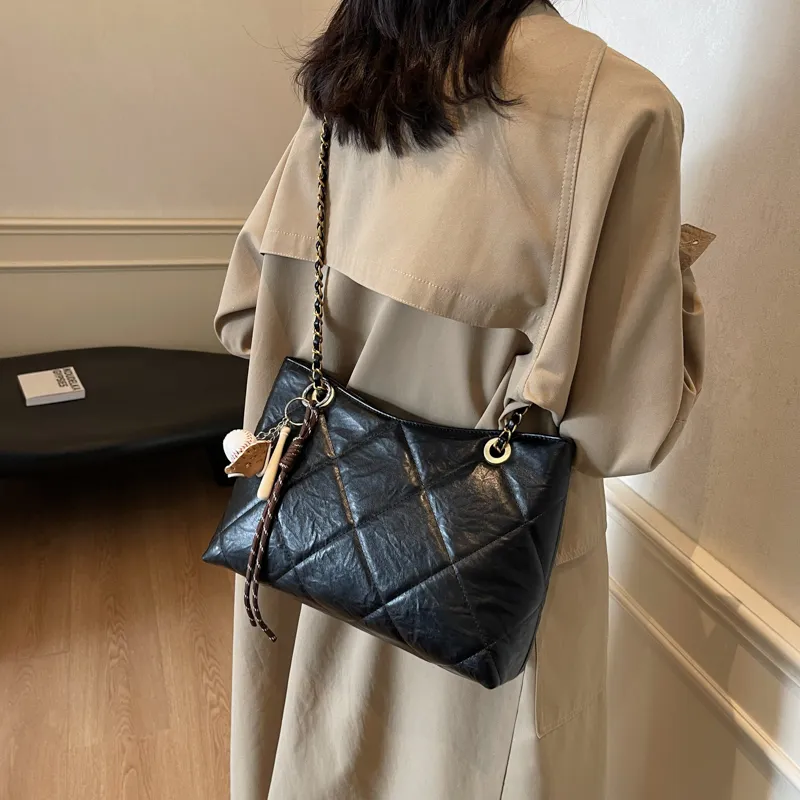 SURELAPTOP PU Shoulder Bag Regular Women's Ecru/Black/Coffee-12