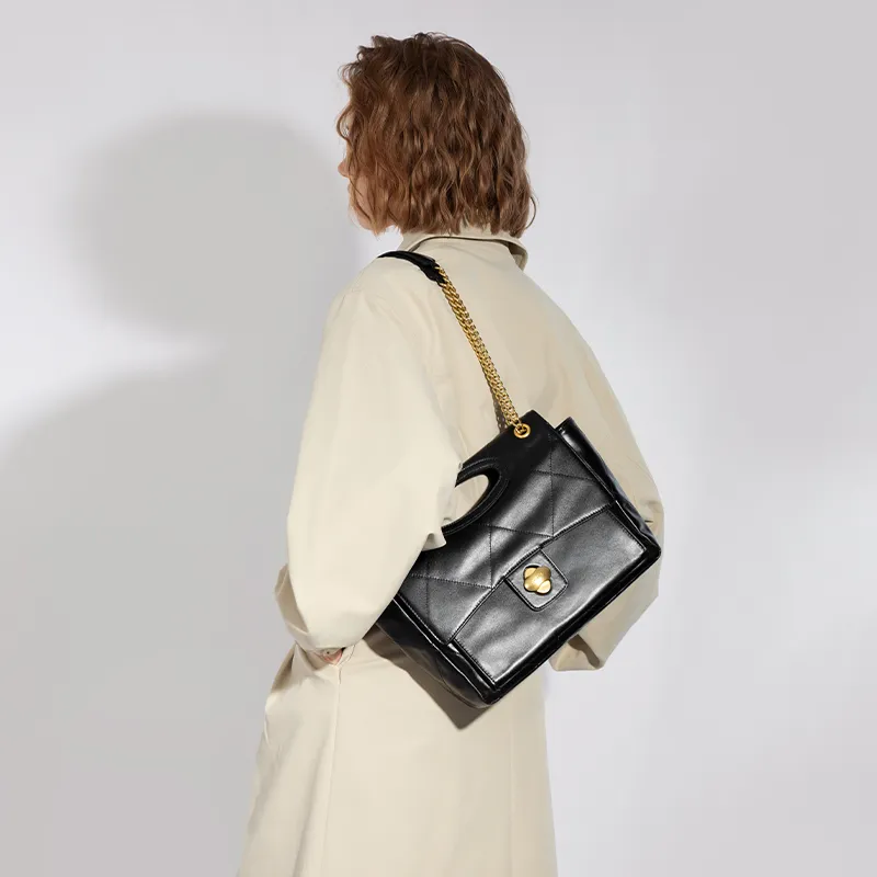 VENOF Cow Leather Niche Elegance One Shoulder Handbag Women's Menor Red/Tafish Black-13