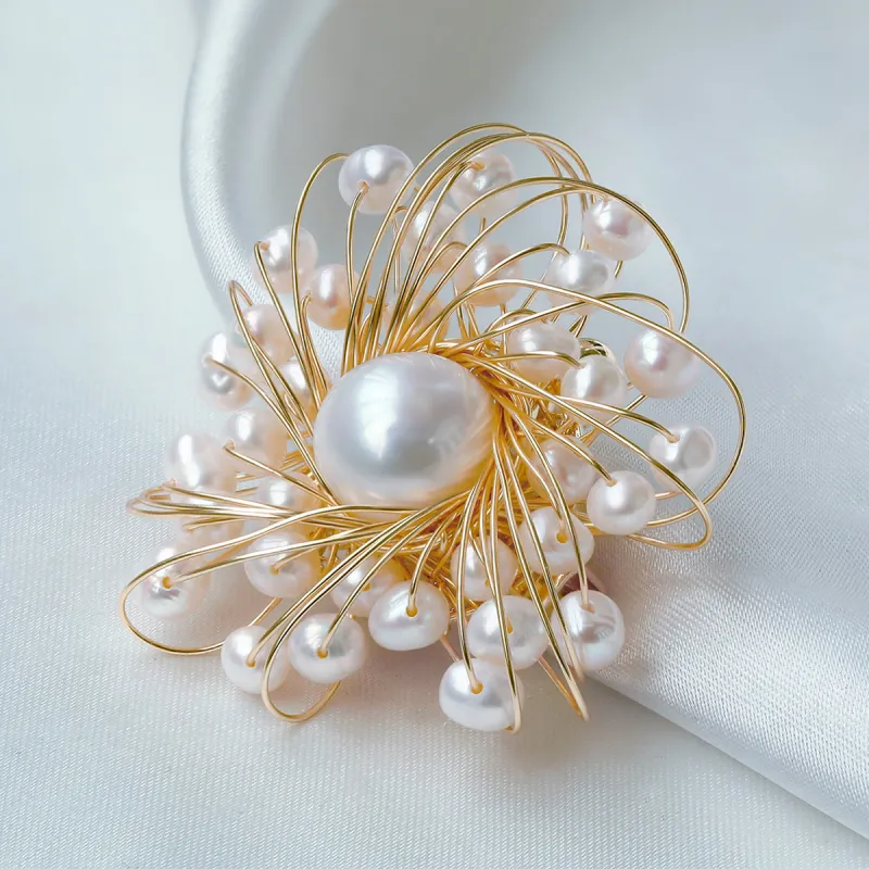 PEARL QUEEN Freshwater Pearl Brooches Women's-1