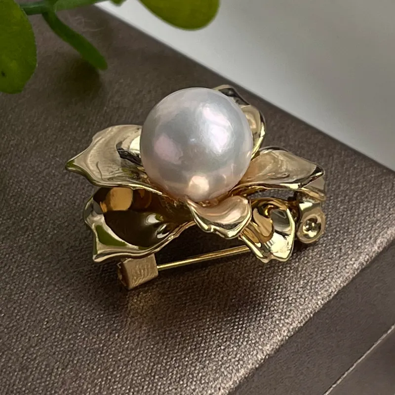 PEARL QUEEN Freshwater Pearl Brooches Women's-1