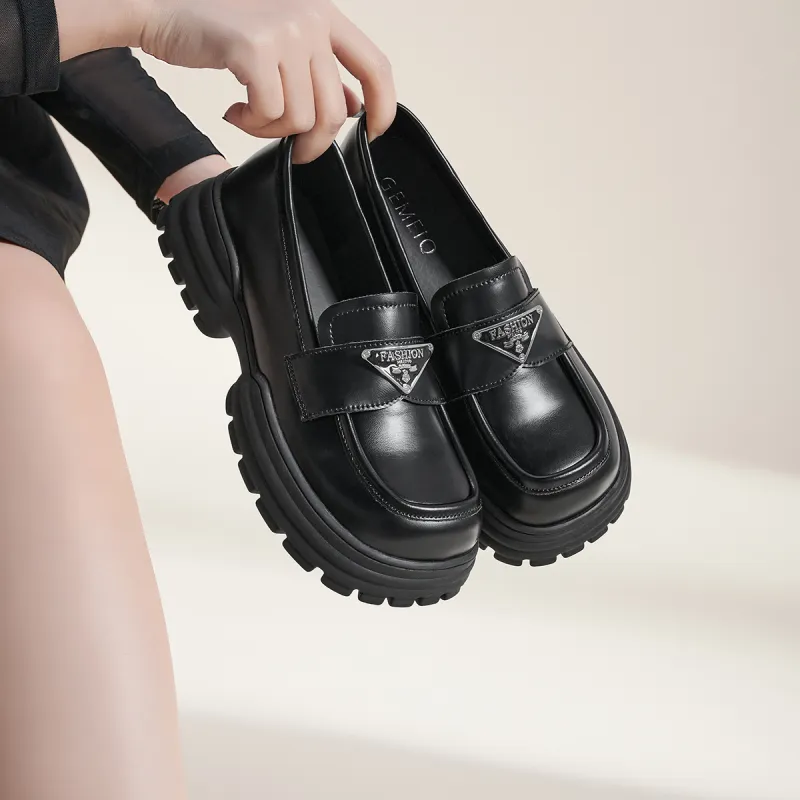 GEMEIQ Loafers Women's Black/White-2