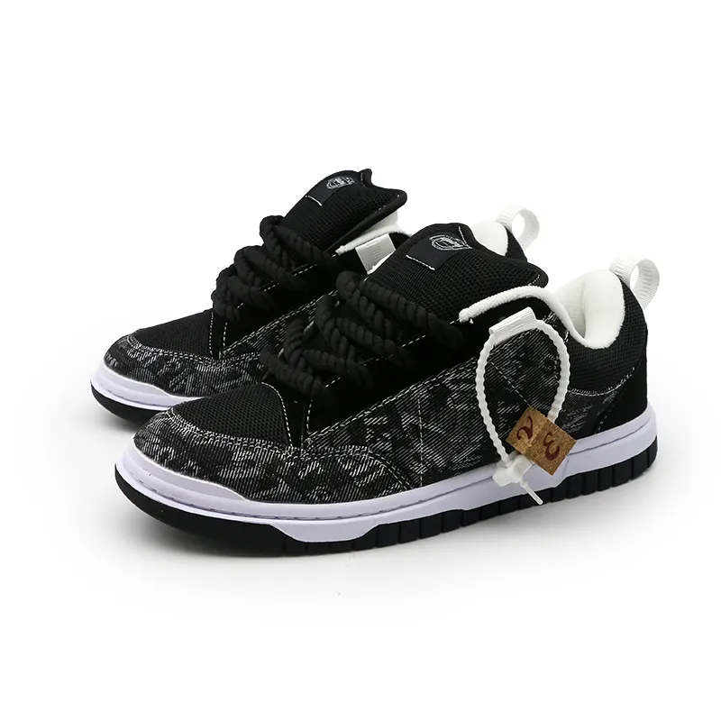 I'm Shopping Breathable, Supportive, Slip Resistant Low Top Skateboard Shoes Unisex Black-2