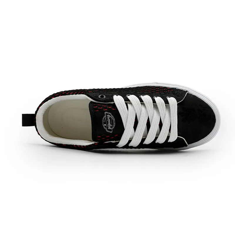 I'm Shopping Abrasion Resistant Balance Breathable Low Top Skateboard Shoes Unisex Black Red-2