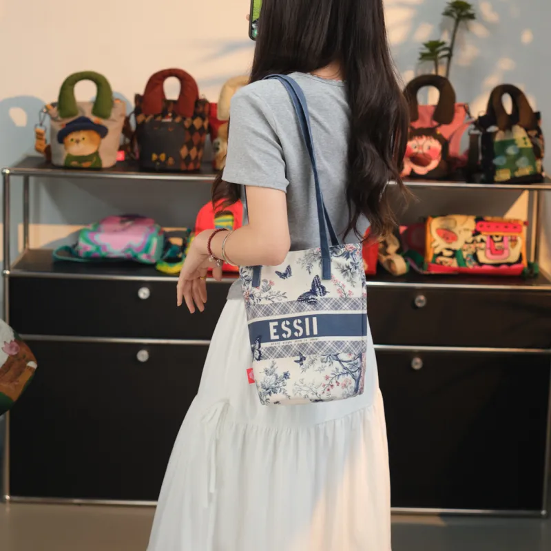 Perfect Styles Diagonal Corn Short Plush Shoulder Bag Large Size Women's White-4