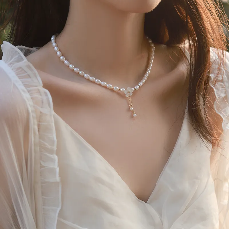 YINCHIE Shell Necklaces Women's-4
