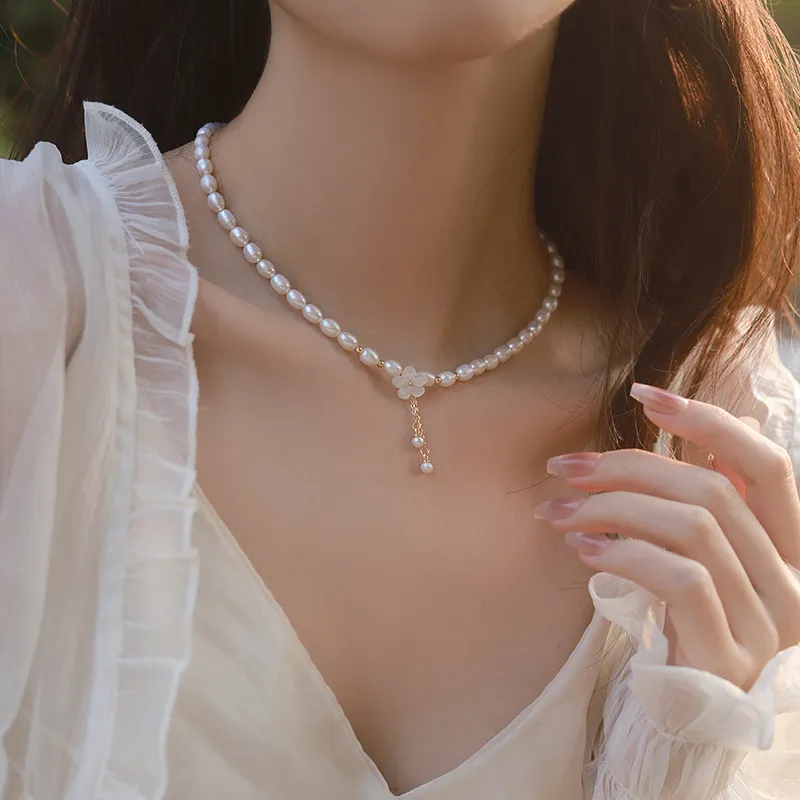 YINCHIE Shell Necklaces Women's-5