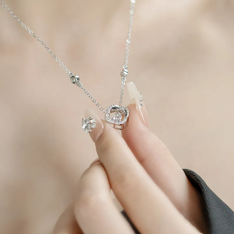 YINCHIE Niche Gift For Female Friend's Birthday And Anniversary Necklaces Women's Box-5