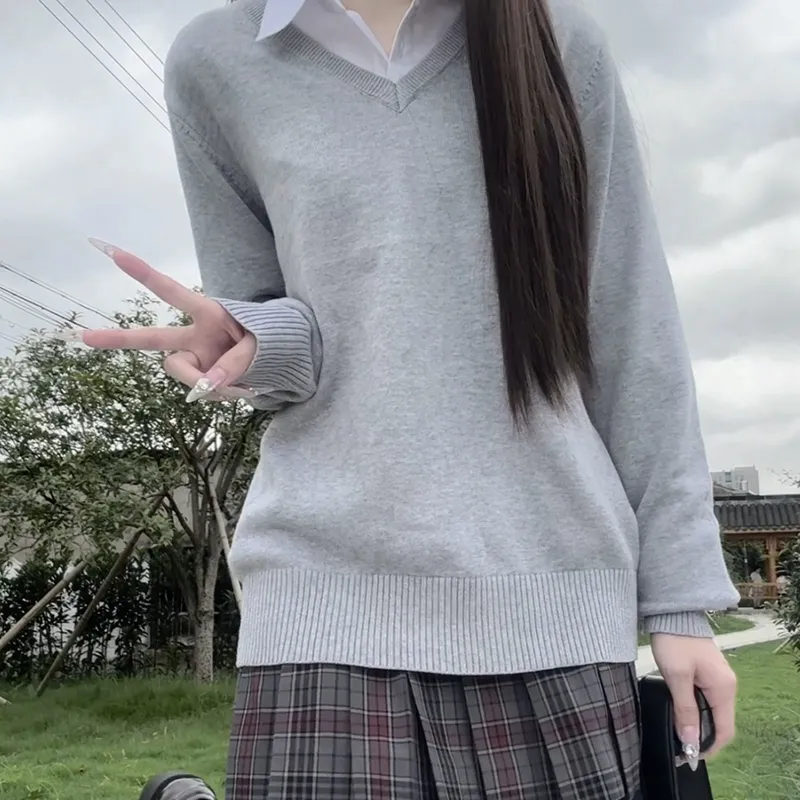 Tokyo Season Sweater Women's Gray-7