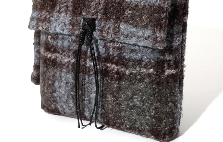 Barocco-pattern changing bag