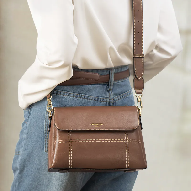 Old Man's Head Cow Leather Crossbody Bag Women's Caramel-2