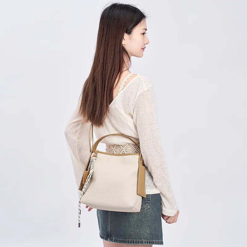 Old Man's Head Polyurethane Synthetic Leather Handbag Women's Ecru-4