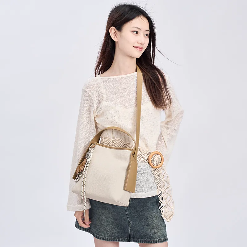 Old Man's Head Polyurethane Synthetic Leather Handbag Women's Ecru-3