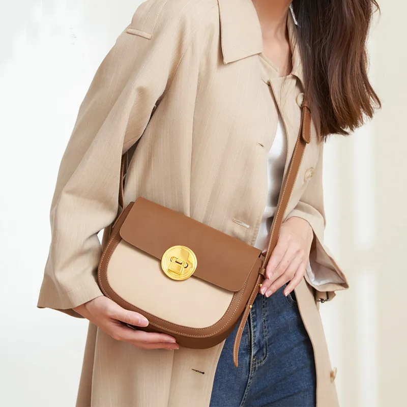 Old Man's Head Cow Leather Shoulder Bag Women's Khaki Brown-3